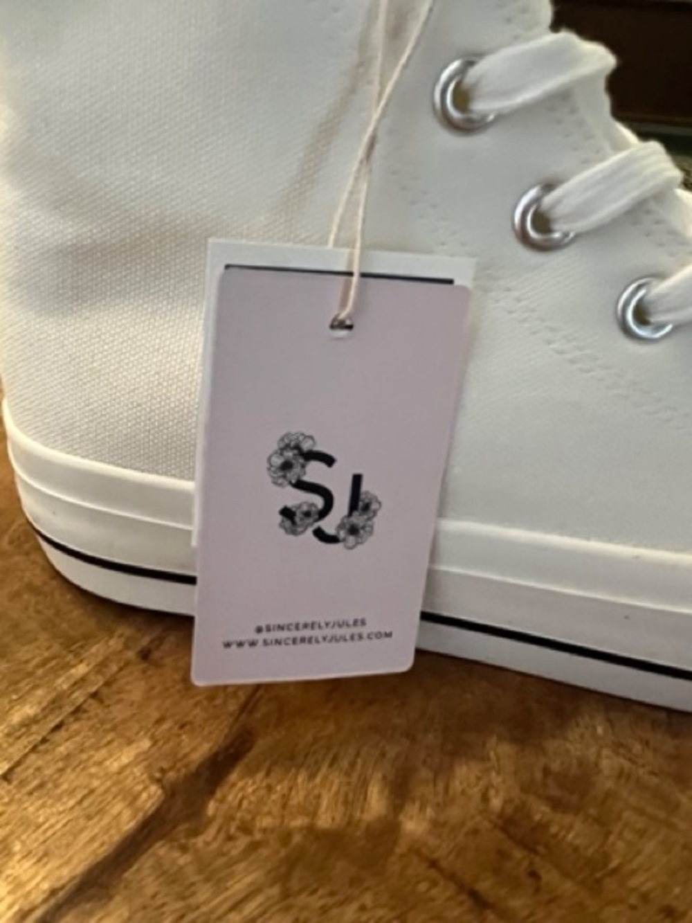 High-Top White Sneakers by Sincerely Jules NEW NIB 8.5 - Picture 6 of 6